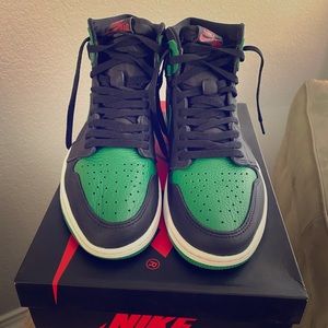 Jordan 1 Retro High Pine Green Black (Size 10)